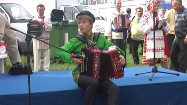 Фомин Павел 14 л Выступление на Свенской ярмарке 20 08 2011г смотреть онлайн