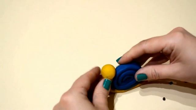 Лепим из пластилина Улитку под музыку. смотреть онлайн