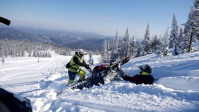 Горные снегоходы BRP 2019 ! Tестируем Ski Doo и Lynx в Шерегеше. смотреть онлайн