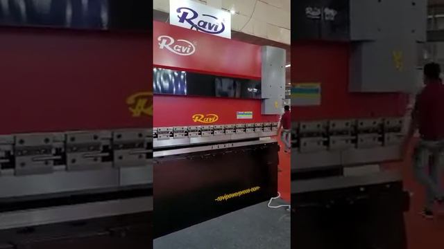 3200 x 160 to s cnc press brake with step Automation control at AMTEX 2022 delhi смотреть онлайн