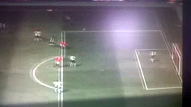 Darren Fletcher Fifa 11 Wonder Strike смотреть онлайн
