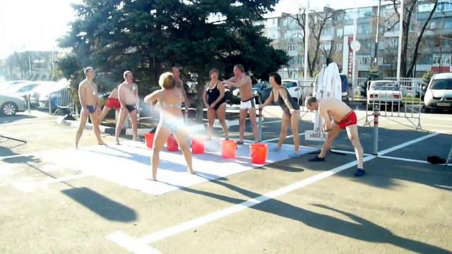 Люди-моржи на выставке Здоровье и Долголетие в Вертол-Экспо г. Ростов-на-Дону смотреть онлайн