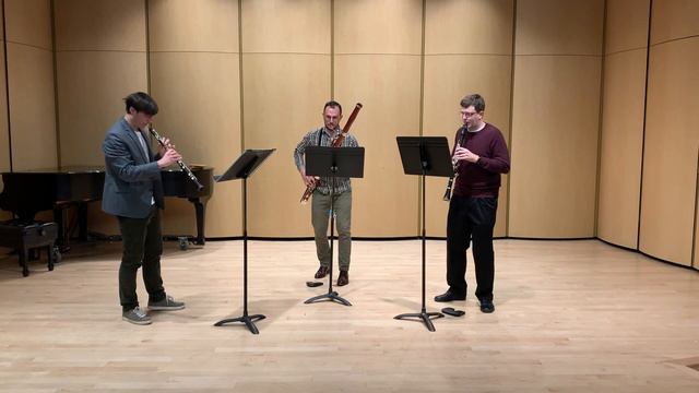 Kalamos Trio - Francaix Trio Mvnt 2 - Allegretto Assai смотреть онлайн