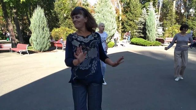 24.09.23. Харьков☀️танцы в парке ?про баяниста?? Ильинична ??? смотреть онлайн
