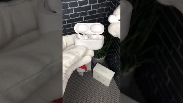 Снимаем амбушюры правильно ☝️ #airpods #наушники #обзор #нижневартовск #тюмень #сургут #apple смотреть онлайн