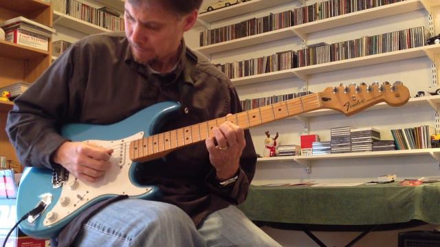 2010-2011 Ocean Turquoise Mexican Standard Stratocaster -w- Wizard "Tweed Tone" Pickups, Part1 смотреть онлайн