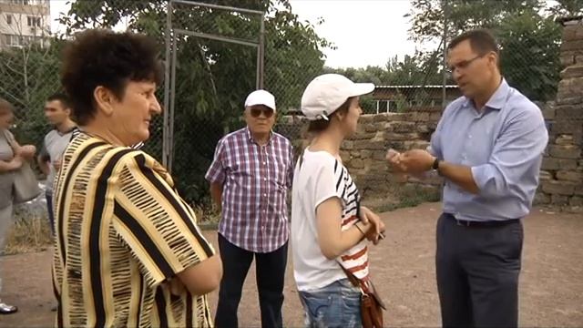 Открытие футбольной площадки на улице Бугаевской в Одессе смотреть онлайн