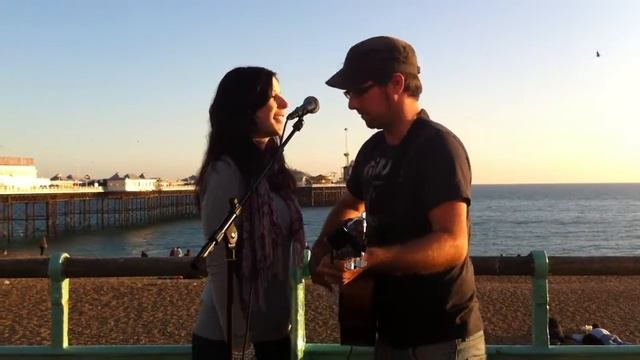 To Love Somebody & Gotta Get A Message To You cover by Lee & Che смотреть онлайн