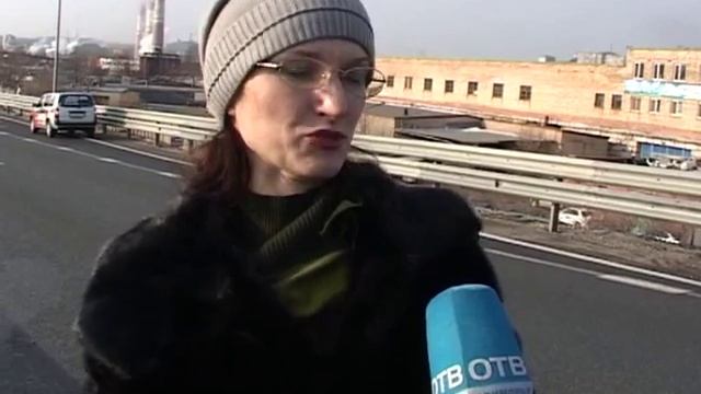 На трассе Седанка – Патрокл очередное авто стало жертвой подмороженного участка дороги смотреть онлайн