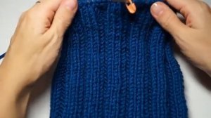 Шапка Тыковка резинкой 3 на 3 спицами