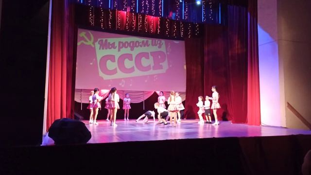 Танец маленьких утят. Ансамбль "Нат.Росинка" Ленск. 18.12.2022 смотреть онлайн