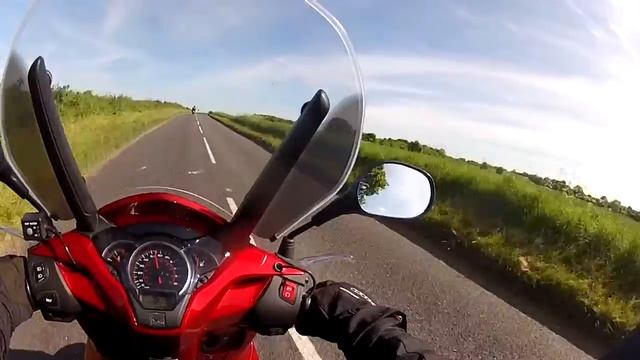 Honda SH300i scooter ride in Hampshire, UK - Morestead to Swanmore смотреть онлайн