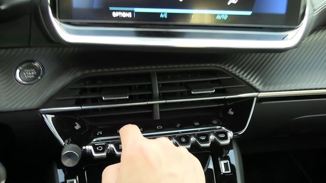 Peugeot e-208 interior, space and features смотреть онлайн