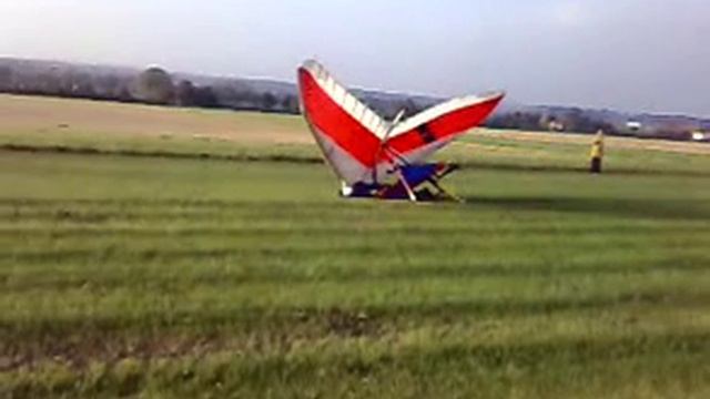 Doodlebug hang glider crash takeoff смотреть онлайн