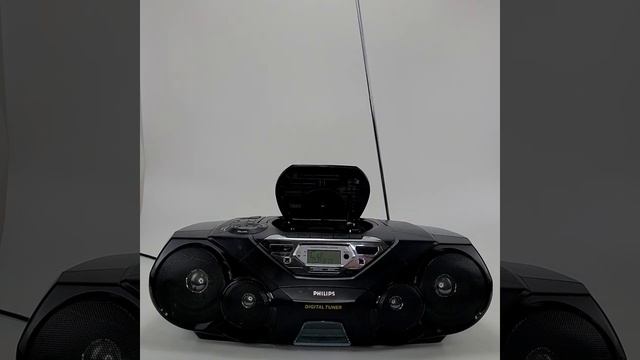 Showcasing Philips AZ1574 Portable CD Cassette Tape Player Recorder Digital Radio Tuner working! смотреть онлайн
