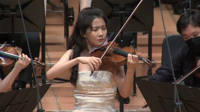 Mozart Violin Concerto No.3 - Soojin Han & KCO смотреть онлайн