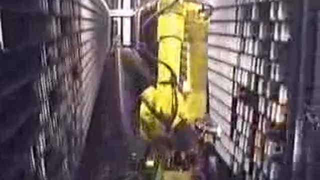 IBM 3495 Magstar Tape Library (Huge) смотреть онлайн