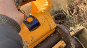 Быстросъем механический на экскаватор Коматсу PC58UU-3E0