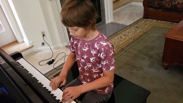 HOTEL TRANSYLVANIA 3 I KRAKEN SONG I PIANO COVER BY SEAN смотреть онлайн