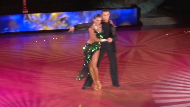 Имаметдинов Тимур - Николаева Екатерина, Cha-Cha-Cha смотреть онлайн