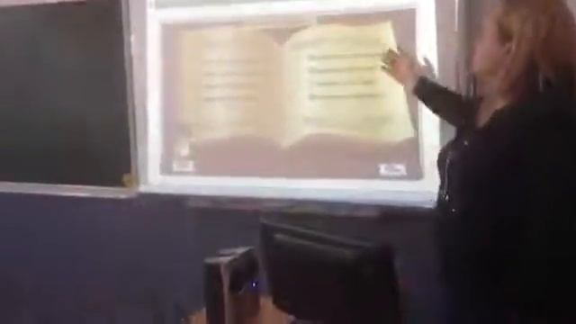 Тлатова О.Р. Видеоурок по русскому языку, 2 класс. Тема: "Предлог и приставка" (полная версия). смотреть онлайн