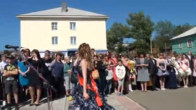 Выпускник 2013 Поздравляет директор КМБУ «АС ЦРДК» Тамара Петровна Козлова. смотреть онлайн