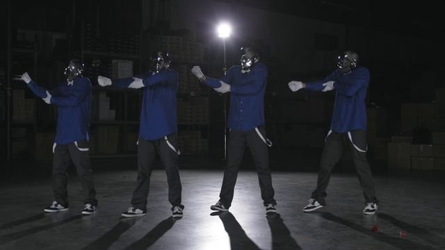 AMAZING ROBOT DANCE GROUP | TECHNICIANZ