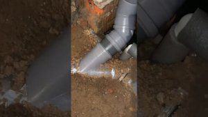Разводка канализации и холодной воды внутри дома
