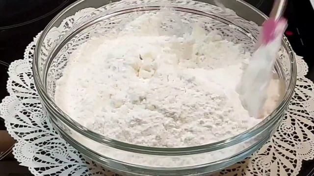 Беру кефир! Потрясающие вкусное тающее во рту печенье к чаю! Все будут просит этот сказочный рецепт смотреть онлайн