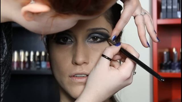 Venezia 3.000 d.C. - Futuristic Look (Make up + Hairstyle Tutorial) | Erikioba смотреть онлайн