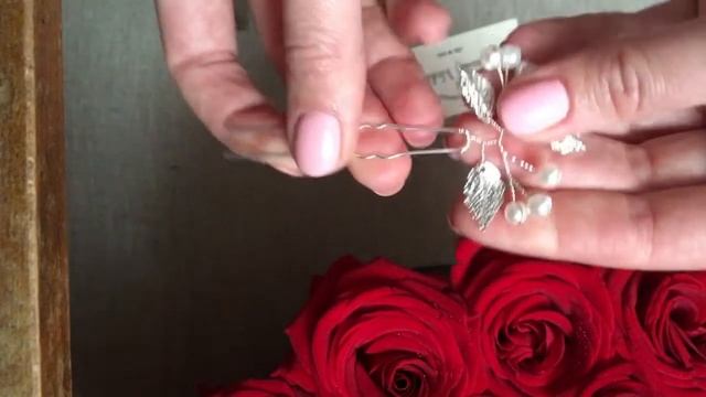 Свадебная шпилька с бусинками и листиками смотреть онлайн