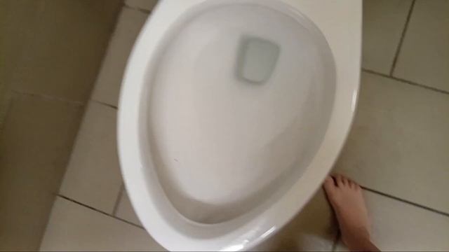 20. Comfort Suites Men's "restroom" смотреть онлайн