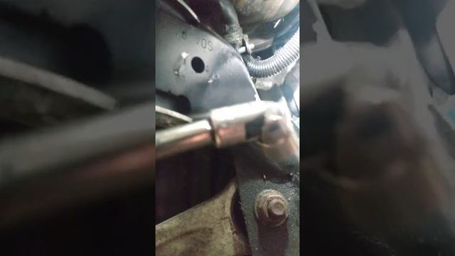 Audi A8 how to change starter como cambiar motor de arranque смотреть онлайн