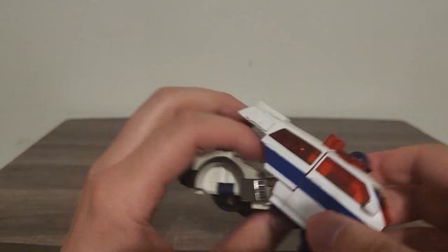 Transformers: Cybertron Deluxe Class - Red Alert смотреть онлайн