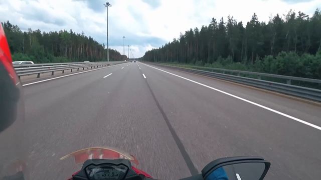 Suzuki GSX-S1000F 2015 г.в. Поедет ли 200 км/ч?