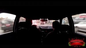 Мужик гоняет на бмв М5 в центре города..