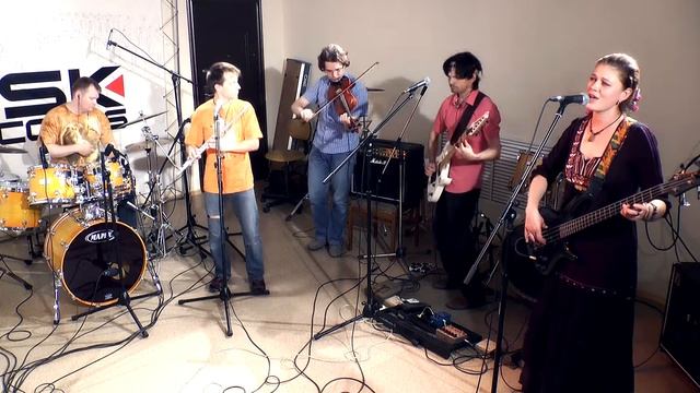 Р 646 - Будем жить (Live In Studio)
