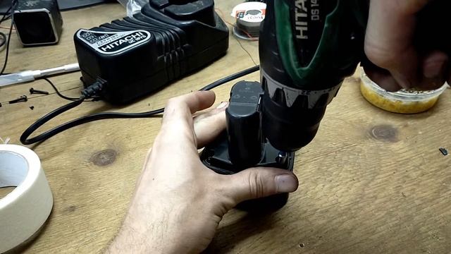 Меняю в шуруповерте Ni-Cd на Li-ion Hitachi DS 14DVF3 дорабатываю зарядное устройство своими руками смотреть онлайн