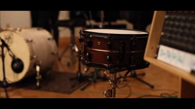 Jay Weinberg of Slipknot Shows off his SJC Signature Snare Drum in the Studio! смотреть онлайн