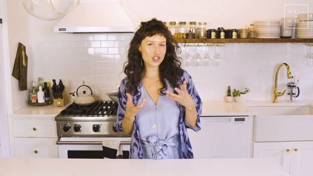 Spirulina Benefits + Easy Recipe | Plant-Based | Well+Good смотреть онлайн