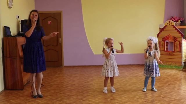 Поздравление с Днем города от д/с "Счастливое детство" (танец) смотреть онлайн