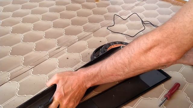 Электросамокат Kugoo S1, разборка аккумуляторного отсека.