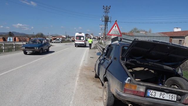 Kütahya Tavşanlı ilçesinde trafik kazası (Başlığa tıklayınız) смотреть онлайн