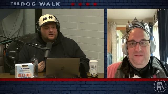 Comparing 'Monty Python and The Holy Grail' to Today's Comedies смотреть онлайн