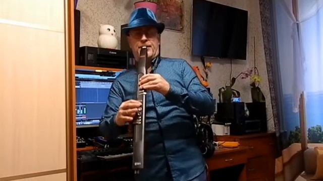 Маленький цветок на AKAI EWI 5000. Играет Виктор Шапченко. Синтез ретро и современных технологий. смотреть онлайн