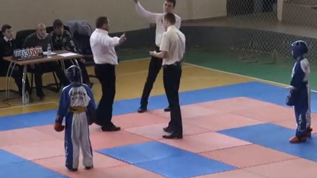 Мутлуай Дениз 1.1 ПОИНТ 29.01.16 Кубок г.Симферополя по кикбоксингу WAKO