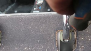 Снятие задних подголовников Mercedes w211