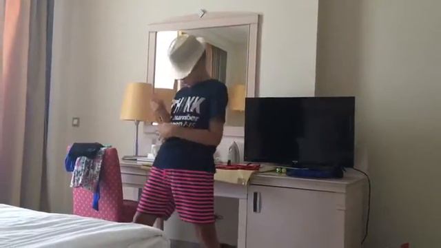 Michael Jackson Майкл Джексон плакал бы!!!Аффтар жжот!!!2016