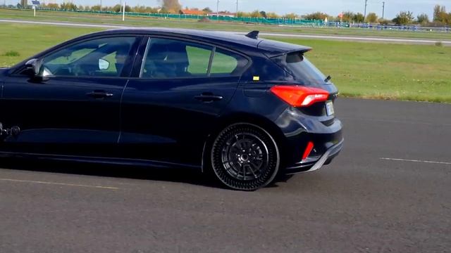 Это Michelin Uptis — шины БЕЗ ВОЗДУХА смотреть онлайн
