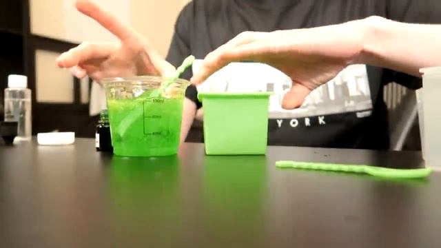 MINECRAFT SLIME IN REAL LIFE! (DIY Minecraft Slime With RageElixir)